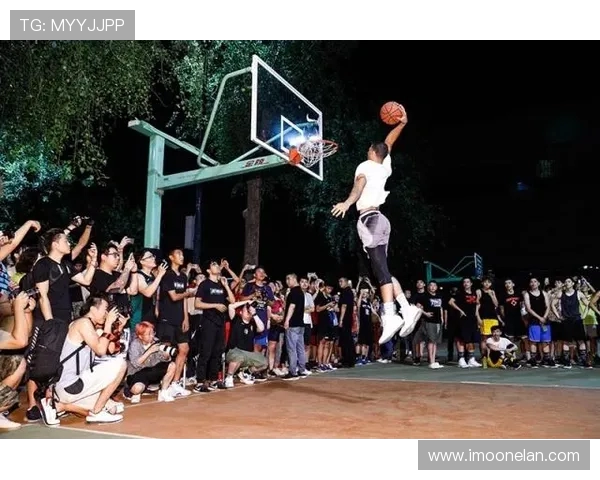 专访吴伟:探寻篮球背后的成功秘诀与成长故事 专访吴伟:探寻篮球背后的成功秘诀与成长故事