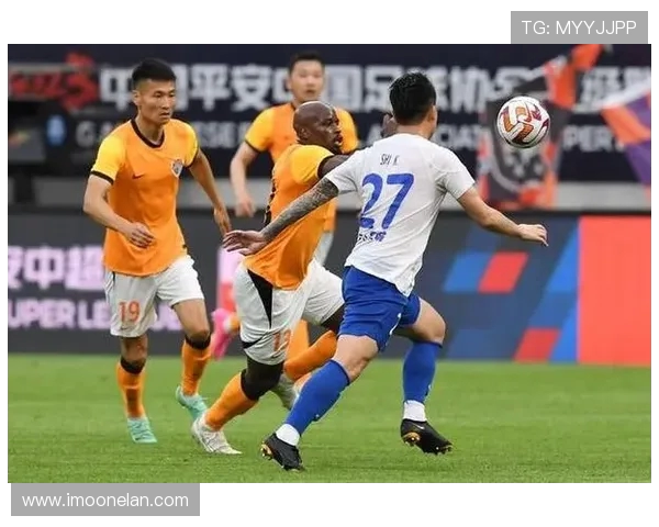 浙江队与青岛队三节精彩对决展现篮球魅力与团队协作精神