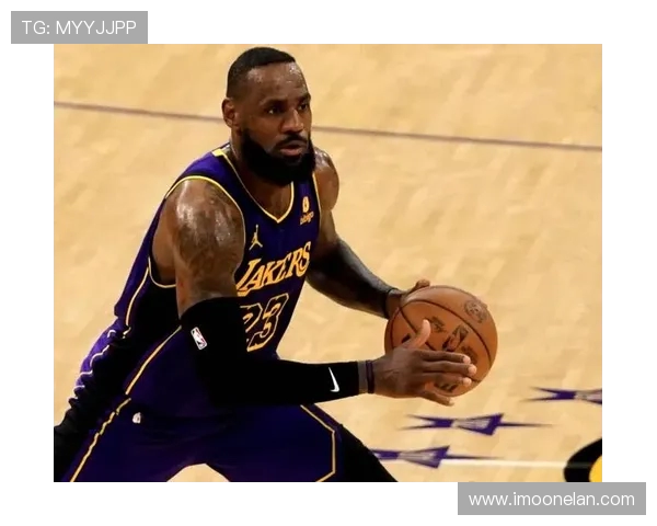 詹姆斯：从篮球场上的传奇到社会影响力的多面手