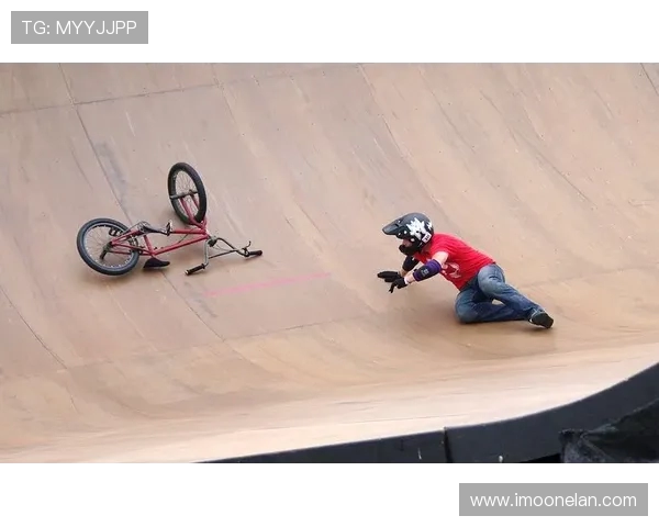 成都极限运动队与上海极限运动队赛后状态分析与复盘探讨